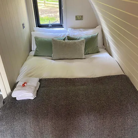 Countryside Pods Farm stay
